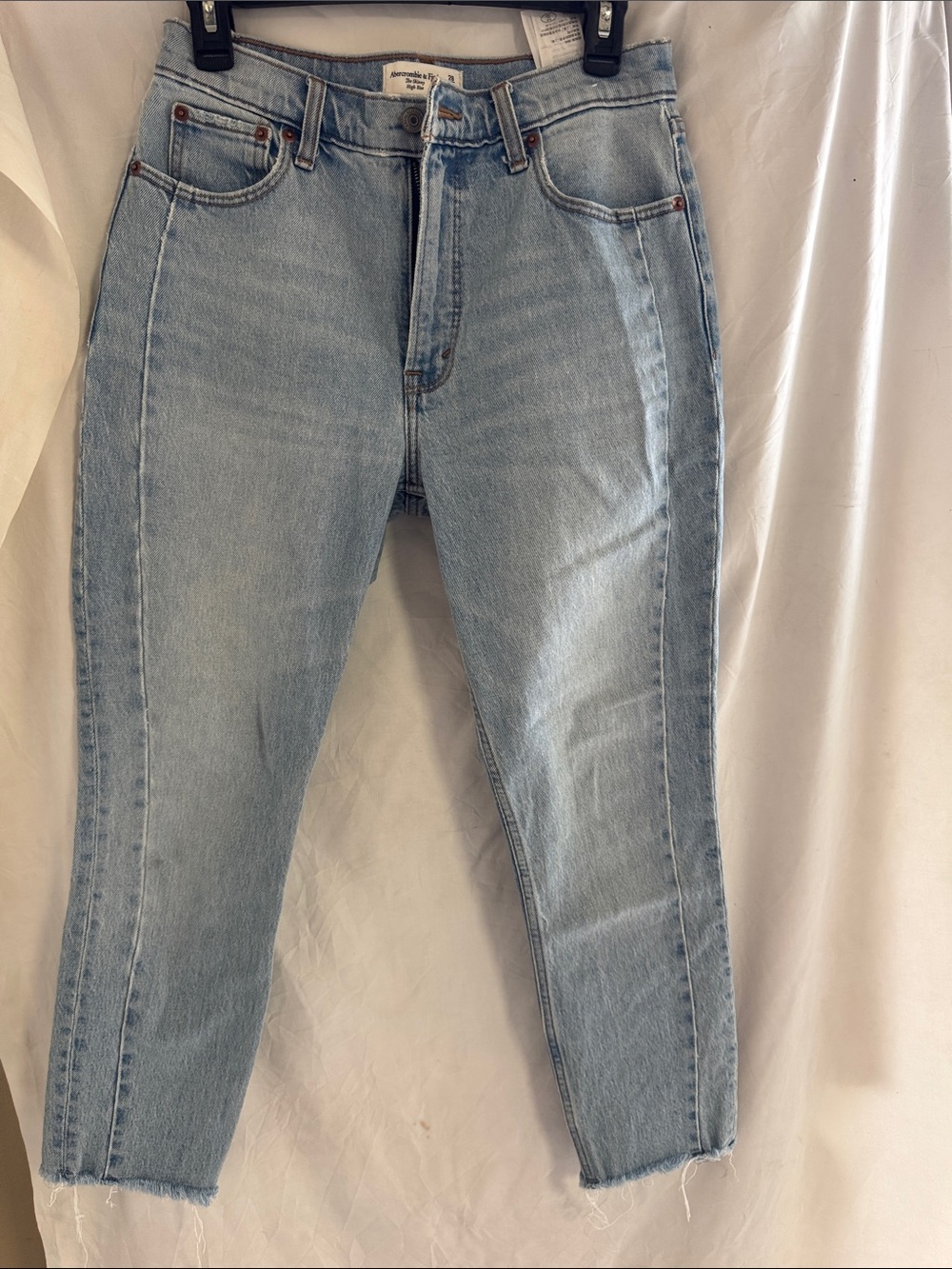Abercrombie & Fitch Light Wash High-Rise Cropped Jeans